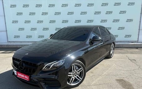 Mercedes-Benz E-Класс, 2019 год, 3 650 000 рублей, 1 фотография