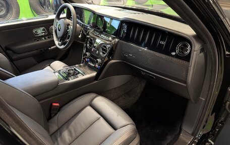 Rolls-Royce Cullinan, 2025 год, 78 900 000 рублей, 16 фотография