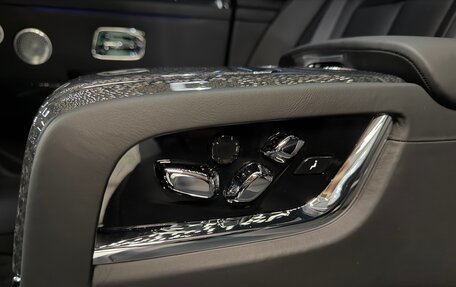 Rolls-Royce Cullinan, 2025 год, 78 900 000 рублей, 28 фотография