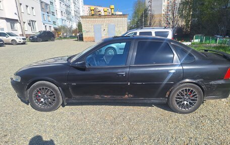 Opel Vectra B рестайлинг, 2001 год, 350 000 рублей, 3 фотография