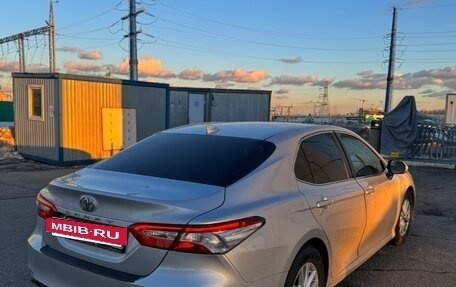 Toyota Camry, 2018 год, 2 198 000 рублей, 3 фотография