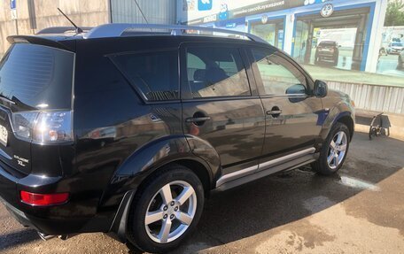 Mitsubishi Outlander III рестайлинг 3, 2008 год, 1 080 000 рублей, 13 фотография