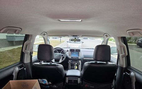 Toyota Land Cruiser Prado 150 рестайлинг 2, 2012 год, 2 563 000 рублей, 12 фотография