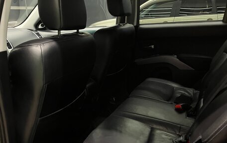 Mitsubishi Outlander III рестайлинг 3, 2007 год, 900 000 рублей, 10 фотография