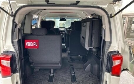 Mitsubishi Delica D:5 I, 2022 год, 2 790 000 рублей, 29 фотография