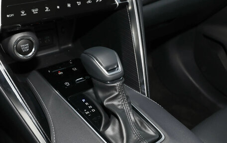 Toyota Venza, 2023 год, 3 840 007 рублей, 10 фотография