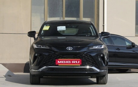 Toyota Venza, 2023 год, 3 840 007 рублей, 2 фотография