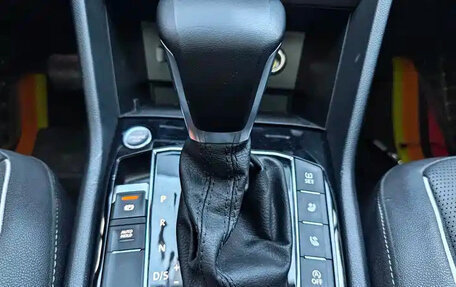 Volkswagen Tiguan II, 2023 год, 2 390 000 рублей, 14 фотография