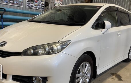 Toyota Wish II, 2011 год, 1 550 000 рублей, 4 фотография