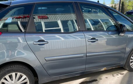 Citroen C4 Picasso II рестайлинг, 2010 год, 625 000 рублей, 2 фотография