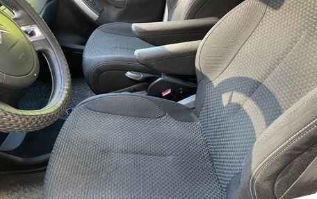 Citroen C4 Picasso II рестайлинг, 2010 год, 625 000 рублей, 6 фотография