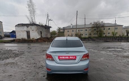 Hyundai Solaris II рестайлинг, 2012 год, 630 000 рублей, 4 фотография