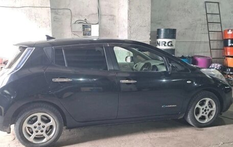 Nissan Leaf I, 2012 год, 400 000 рублей, 2 фотография