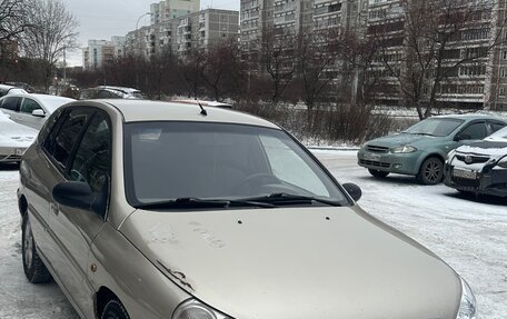 KIA Rio II, 2002 год, 185 000 рублей, 17 фотография