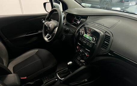 Renault Kaptur I рестайлинг, 2020 год, 1 690 000 рублей, 19 фотография