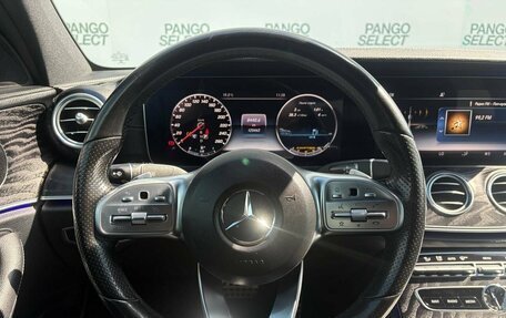 Mercedes-Benz E-Класс, 2019 год, 3 650 000 рублей, 28 фотография