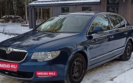 Skoda Superb III рестайлинг, 2012 год, 780 000 рублей, 3 фотография