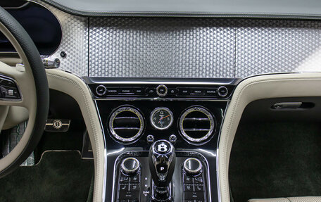 Bentley Continental GT III, 2021 год, 25 000 000 рублей, 16 фотография