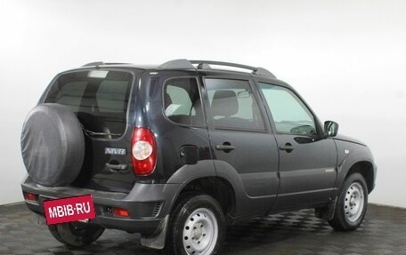 Chevrolet Niva I рестайлинг, 2017 год, 585 000 рублей, 6 фотография