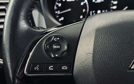 Mitsubishi Outlander III рестайлинг 3, 2018 год, 2 490 000 рублей, 16 фотография