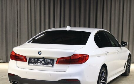 BMW 5 серия, 2018 год, 2 799 000 рублей, 2 фотография