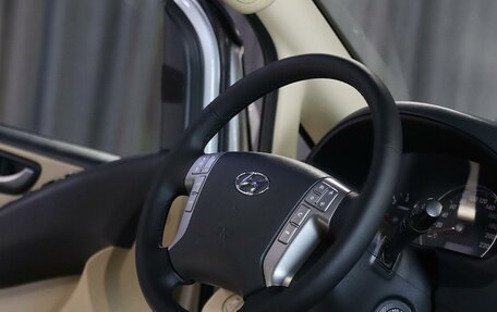 Hyundai H-1 II рестайлинг, 2019 год, 2 599 000 рублей, 11 фотография