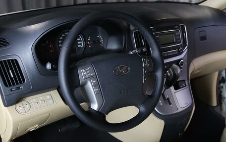 Hyundai H-1 II рестайлинг, 2019 год, 2 599 000 рублей, 9 фотография