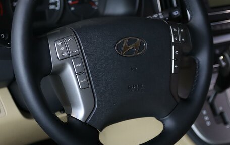 Hyundai H-1 II рестайлинг, 2019 год, 2 599 000 рублей, 10 фотография