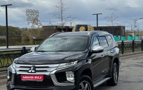 Mitsubishi Pajero Sport III рестайлинг, 2021 год, 3 550 000 рублей, 1 фотография