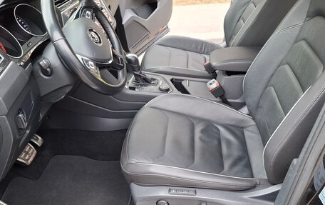 Volkswagen Tiguan II, 2019 год, 2 590 000 рублей, 9 фотография