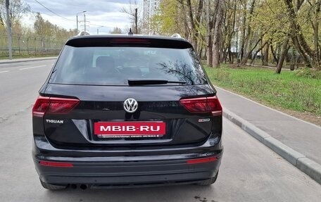 Volkswagen Tiguan II, 2019 год, 2 590 000 рублей, 8 фотография