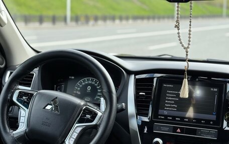 Mitsubishi Pajero Sport III рестайлинг, 2021 год, 3 550 000 рублей, 16 фотография