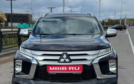 Mitsubishi Pajero Sport III рестайлинг, 2021 год, 3 550 000 рублей, 8 фотография