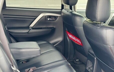 Mitsubishi Pajero Sport III рестайлинг, 2021 год, 3 550 000 рублей, 12 фотография
