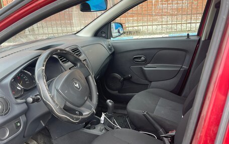 Renault Sandero II рестайлинг, 2015 год, 559 000 рублей, 2 фотография