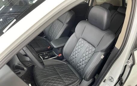 Mitsubishi Outlander III рестайлинг 3, 2022 год, 1 970 000 рублей, 10 фотография