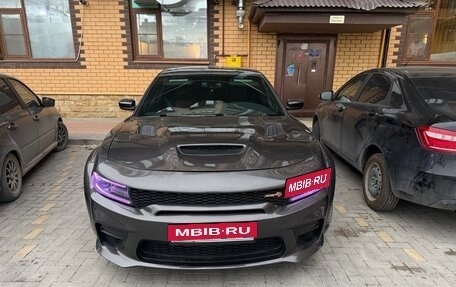 Dodge Charger, 2019 год, 1 550 000 рублей, 2 фотография