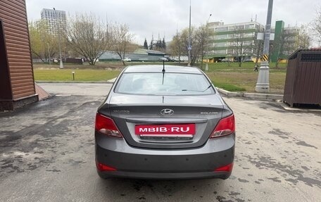 Hyundai Solaris II рестайлинг, 2015 год, 1 000 000 рублей, 4 фотография