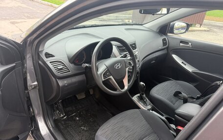 Hyundai Solaris II рестайлинг, 2015 год, 1 000 000 рублей, 8 фотография