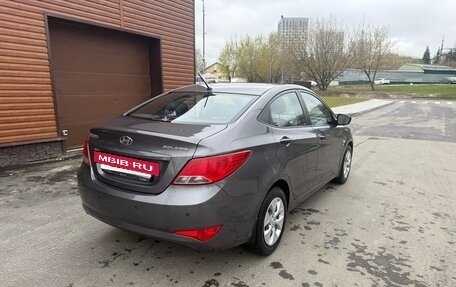 Hyundai Solaris II рестайлинг, 2015 год, 1 000 000 рублей, 5 фотография