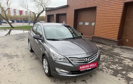 Hyundai Solaris II рестайлинг, 2015 год, 1 000 000 рублей, 6 фотография