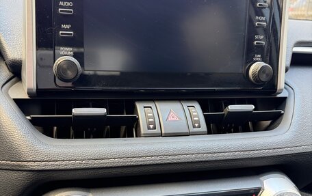 Toyota RAV4, 2021 год, 3 500 000 рублей, 9 фотография
