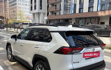 Toyota RAV4, 2021 год, 3 500 000 рублей, 5 фотография