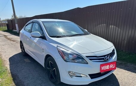 Hyundai Solaris II рестайлинг, 2015 год, 1 620 000 рублей, 2 фотография