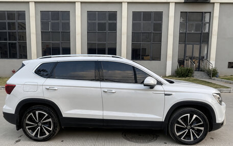 Volkswagen Tharu, 2023 год, 1 650 000 рублей, 3 фотография