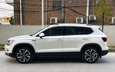 Volkswagen Tharu, 2023 год, 1 650 000 рублей, 5 фотография