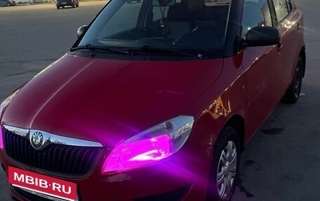 Skoda Fabia II, 2011 год, 450 000 рублей, 3 фотография
