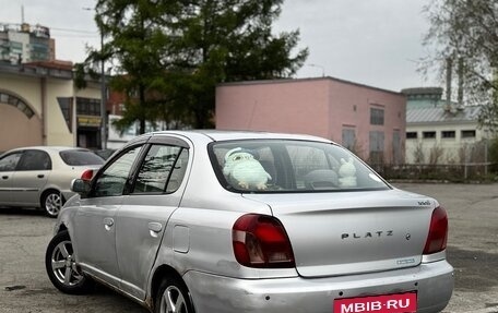 Toyota Platz, 2001 год, 300 000 рублей, 2 фотография