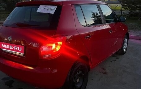 Skoda Fabia II, 2011 год, 450 000 рублей, 5 фотография
