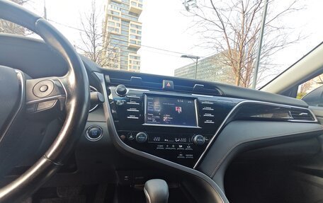 Toyota Camry, 2020 год, 2 150 000 рублей, 9 фотография
